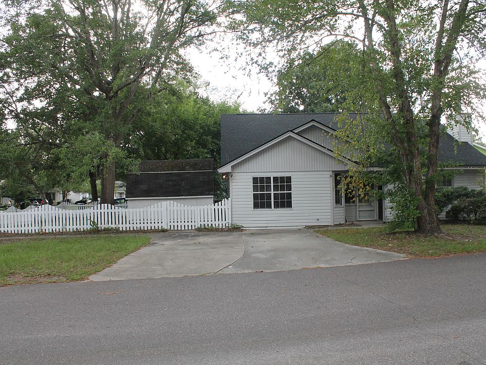 2nd image of 102 Tennyson Way