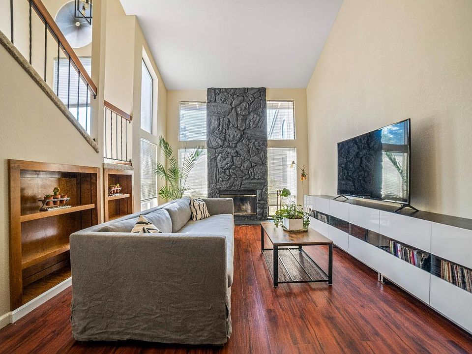 1st image of 5849 Gloria Dr