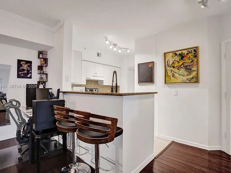 2220 Tuscany Way #2220 — Photo 10
