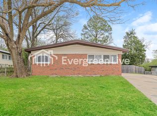 6920 Midwood Ave, Hazelwood, MO