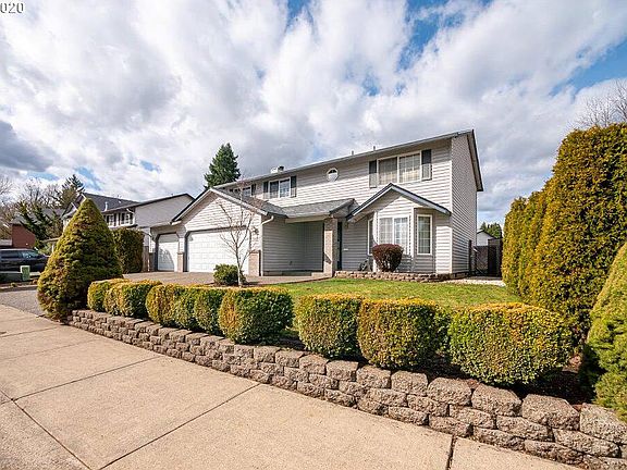 2nd image of 15402 NE 80th St