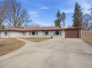 7 Noyes Ct, Mattoon, IL 61938