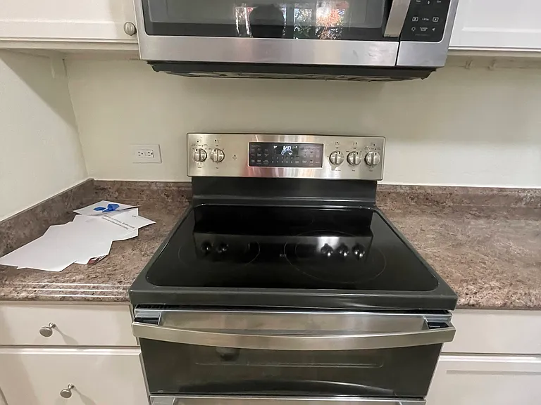 New SS Induction range with oven