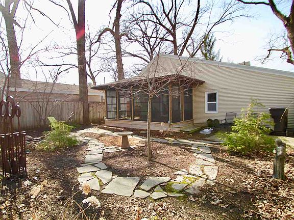 2nd image of 1710 Rainbow Dr