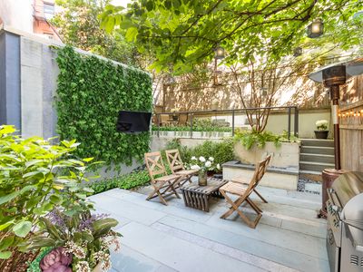 407 E 12th St APT 1RNW, New York, NY, 10009