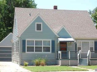 425 E 14th Ave, Hutchinson, KS 67501