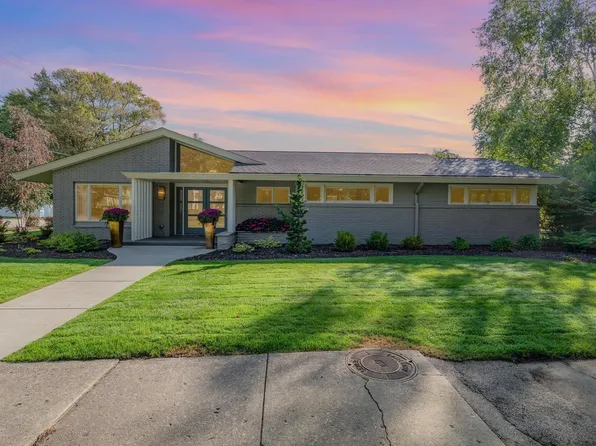 526 Green Ave, Bay City, MI 48708