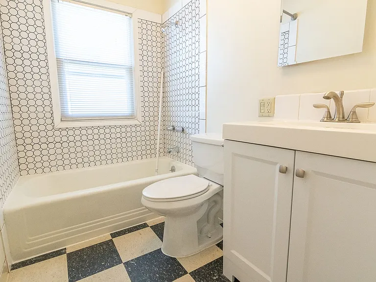 5130 N Williams Ave — Photo 10