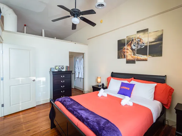 (undisclosed Address), Central, SC 29630