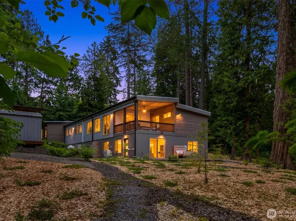 9720 NE Lofgren Road, Bainbridge Island, WA 98110