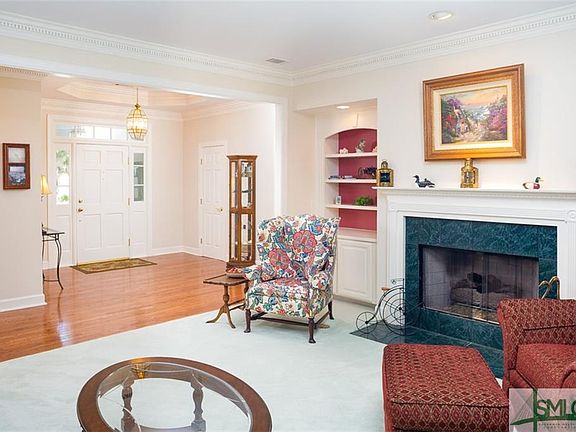 4th image of 2 Mizzenmast Ln