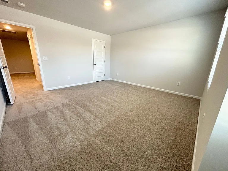 1033 Arborwood Dr SW — Photo 16