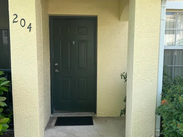 136 SW Peacock Boulevard #19-204, Port St Lucie, FL 34986
