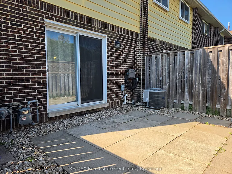 31 Greengate Rd #101 — Photo 9