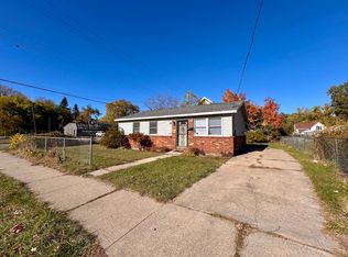 412 Catherine Ave, Muskegon, MI 49442