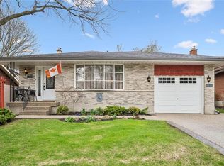 233 Laurentian Dr, Kitchener, ON N2E2G5
