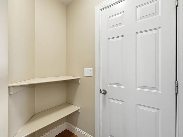720 Pyracantha Dr — Photo 33