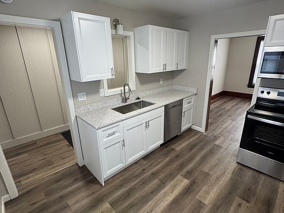 2nd image of 718 8th Ave