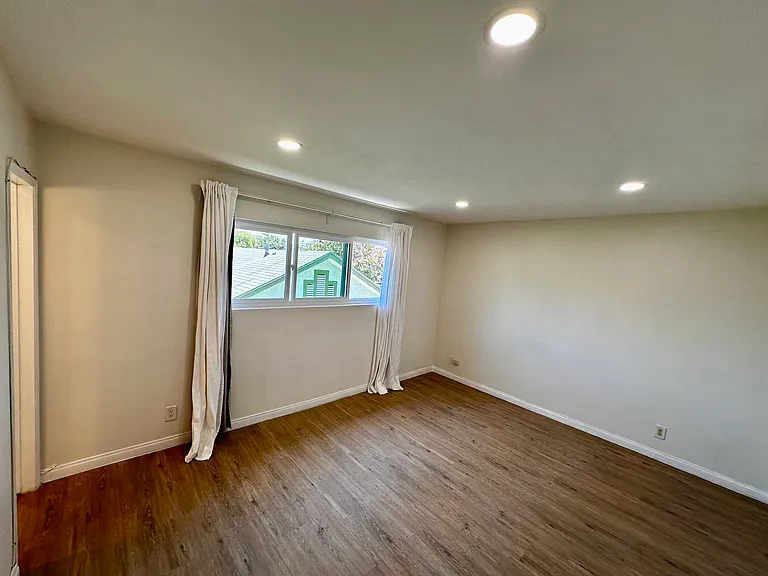 4130 Duquesne Ave #4 — Photo 8