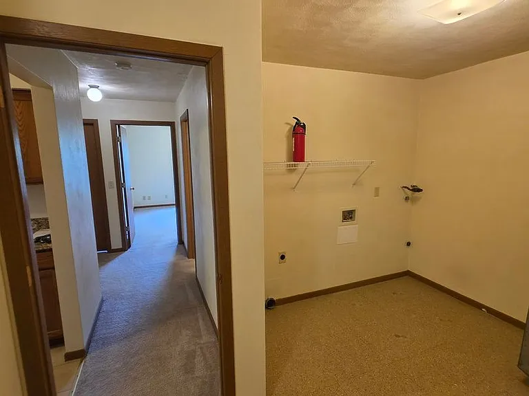 6297 Garrett Ln — Photo 34