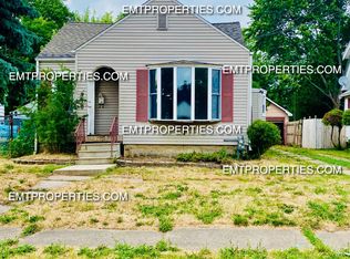 910 W 23rd St, Lorain, OH 44052