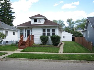 1119 N Ash St, Waukegan, IL 60085