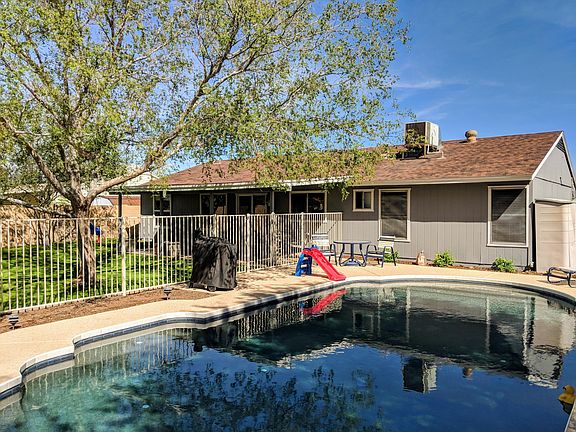 5th image of 5215 W Columbine Dr