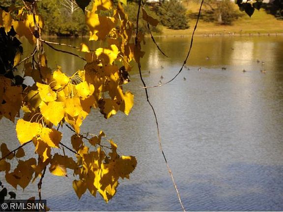 2nd image of 25 Round Lake Trl