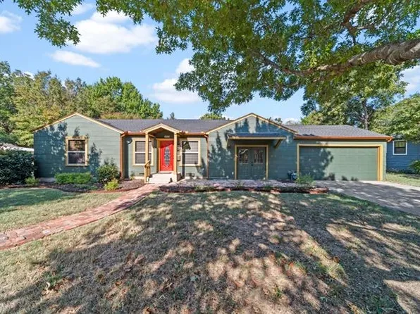805 Bryson St, Waxahachie, TX 75165