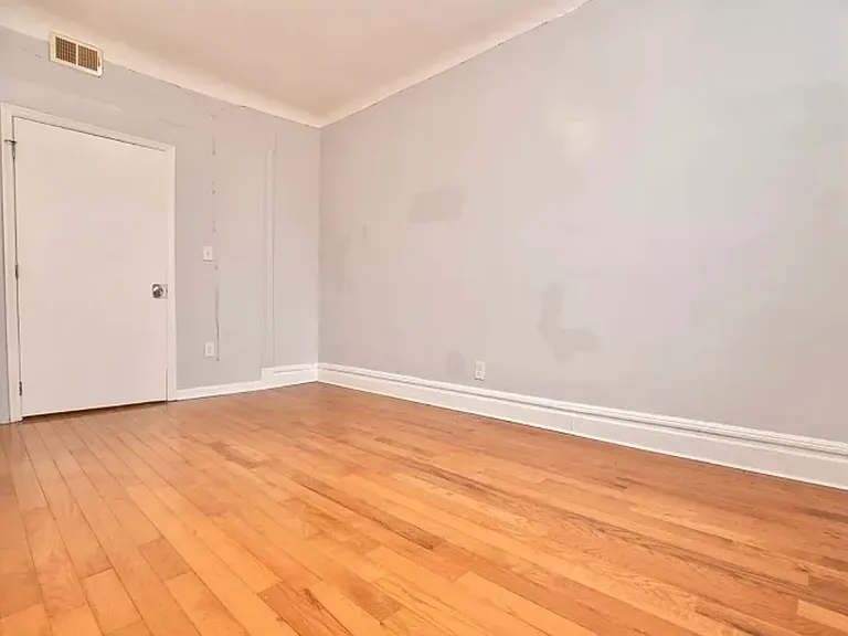 20 Stuyvesant Ave #1 — Photo 3