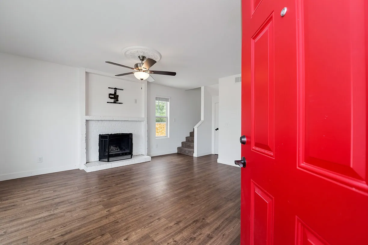 2 bed, 1.5 bath, 1286 sqft, $1,795 — Photo 4