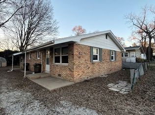 1203 Coler, Urbana, IL 61801