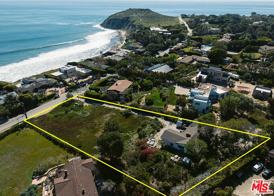 1st image of 29029 Cliffside Dr