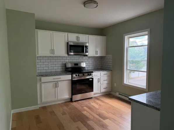 593 Hevey St #2, Manchester, NH 03102