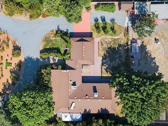 2nd image of 235 Hotchkiss Drive