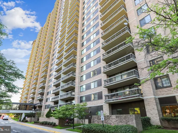 5505 Seminary Rd APT 1719N, Falls Church, VA 22041