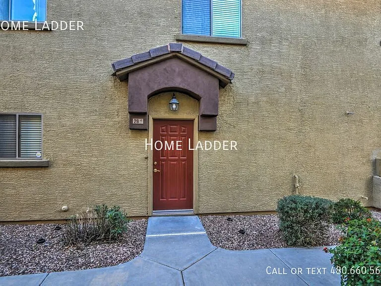 2250 E Deer Valley Rd #26 — Photo 3