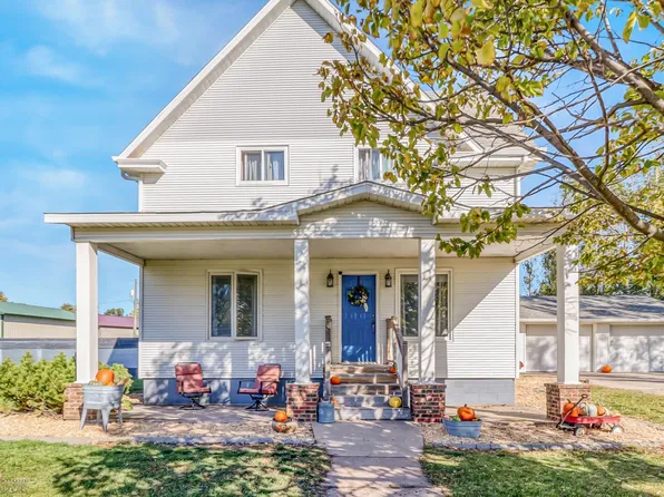 523 5th St, Page, ND 58064
