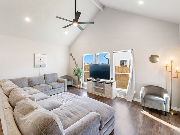 4th image of 301 Paschall Blvd