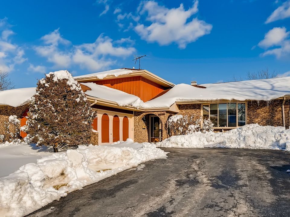 1st image of 18011 Cherrywood Ln