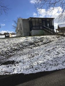 1843 Hoods Creek Pike, Ashland, KY, 41101