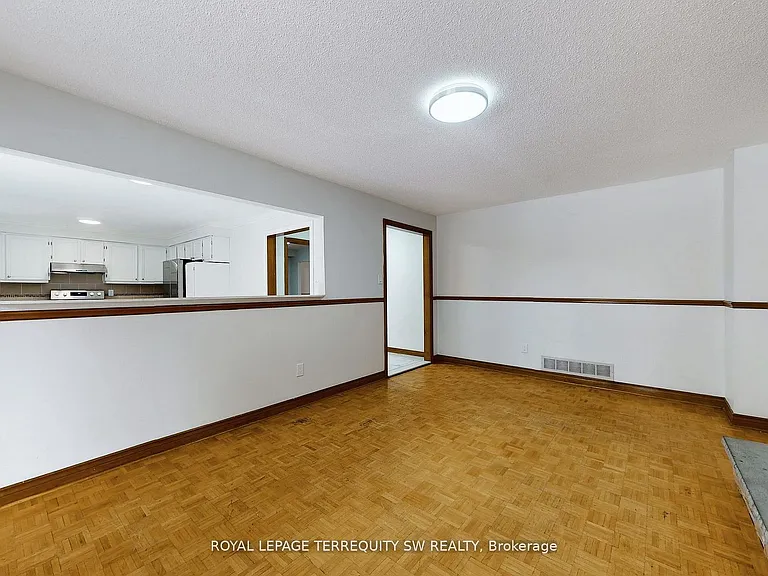 327A Beechgrove Dr — Photo 7