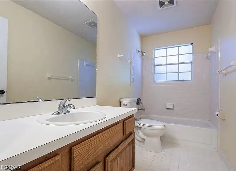 10505 SW 55th Pl — Photo 6