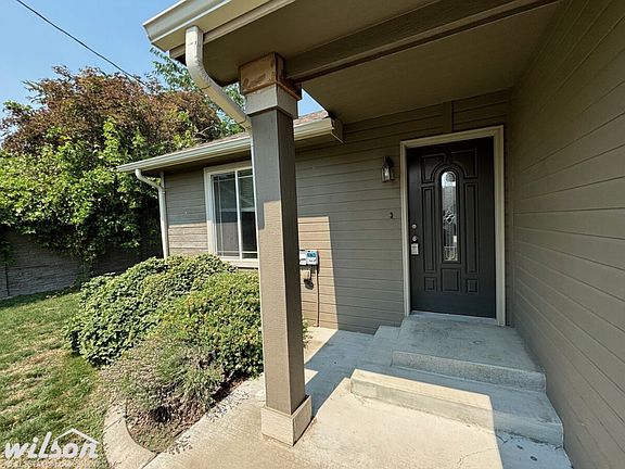 2nd image of 1900 Wellington Dr #3B-2BA