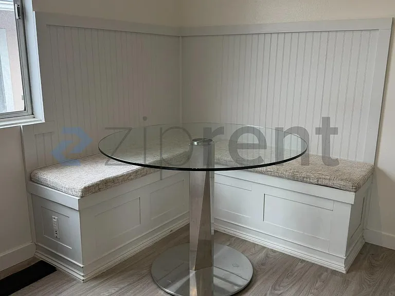 2380 Olympic Dr — Photo 6