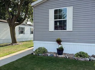 43481 Charlemagne Ave, Sterling Heights, MI 48314
