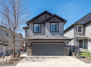 64 E Drake Landing Cres, Okotoks, AB T1S 0E6