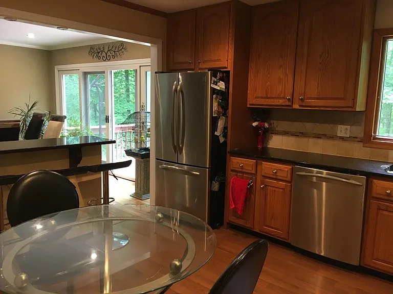 122 Deforest Rd — Photo 7