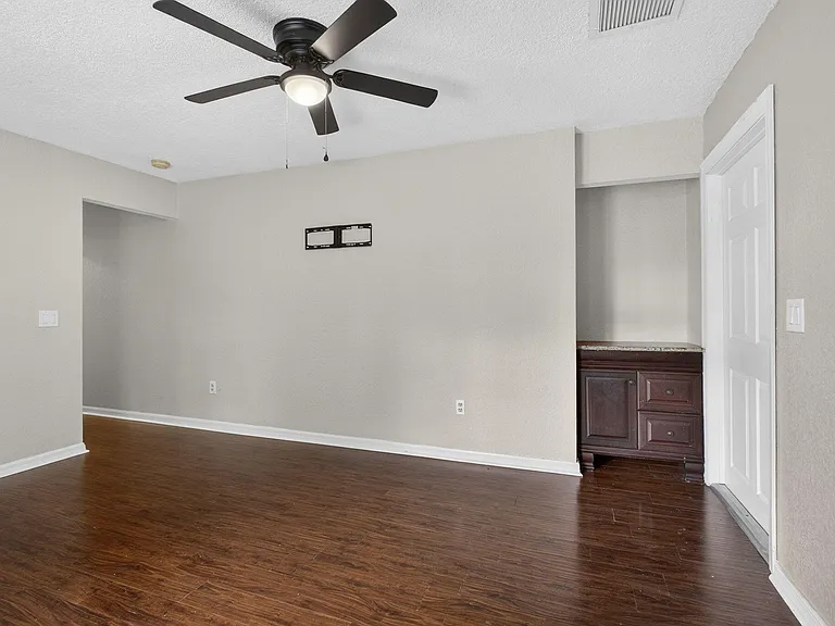 16932 Okeechobee Blvd — Photo 41