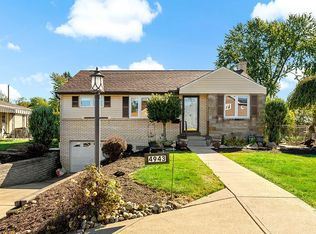 4943 Roberta Dr, Pittsburgh, PA